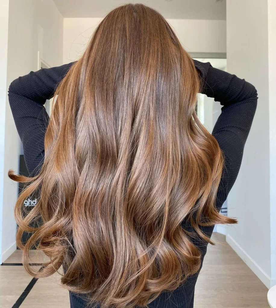 Asymmetric Waves for Light Brown Hair