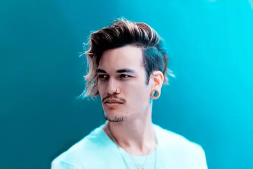 Side Part with Long Top2